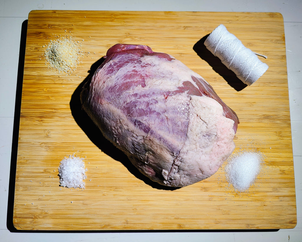 Villisian luuton ja suolaamaton kinkku 27,90€/kg